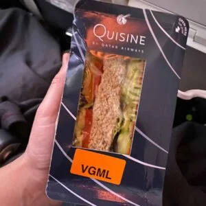 Does Qatar Airways serve vegan meals?