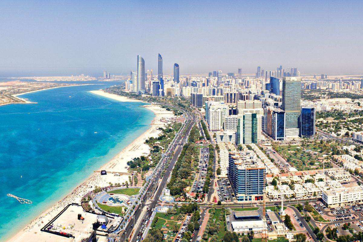 UAE Travel Guide: Everything You Need To Know